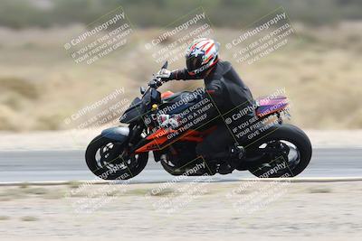 media/May-05-2025-Moto Forza (Mon) [[3c1838c5e5]]/2-B Group/Session 3 (Panning Test Turn 14 Inside)/